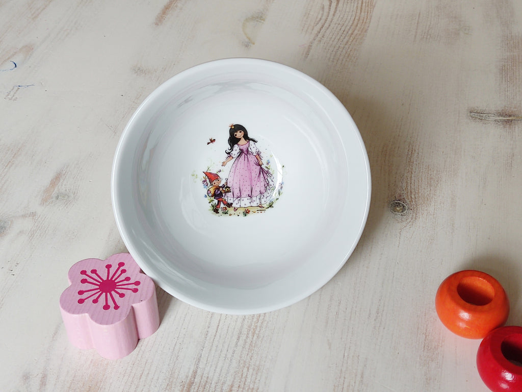 Personalisiertes Kindergeschirr Set mit Namen - Schneewittchen und die sieben Zwerge Märchenmotiv - Tasse Teller Schüssel - Geschenk zur Taufe, Geburt & zum Geburtstag