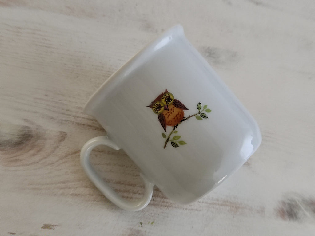 Personalisiertes Kindergeschirr Set mit Namen - Schneewittchen und die sieben Zwerge Märchenmotiv - Tasse Teller Schüssel - Geschenk zur Taufe, Geburt & zum Geburtstag